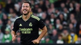 Hazard sonríe en un partido con el Real Madrid. (AFP)