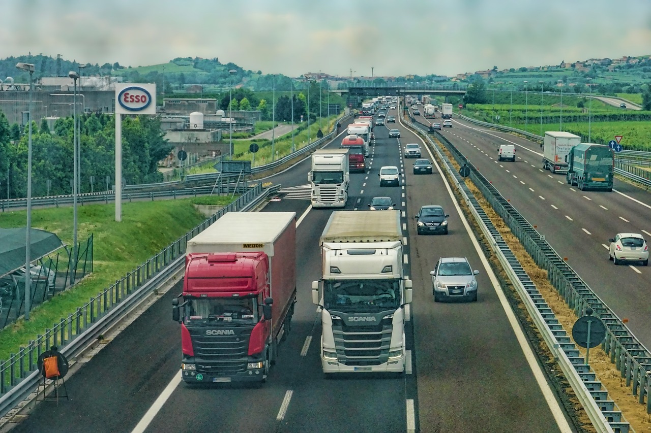 En una autopista puede darse una maniobra peligrosa.