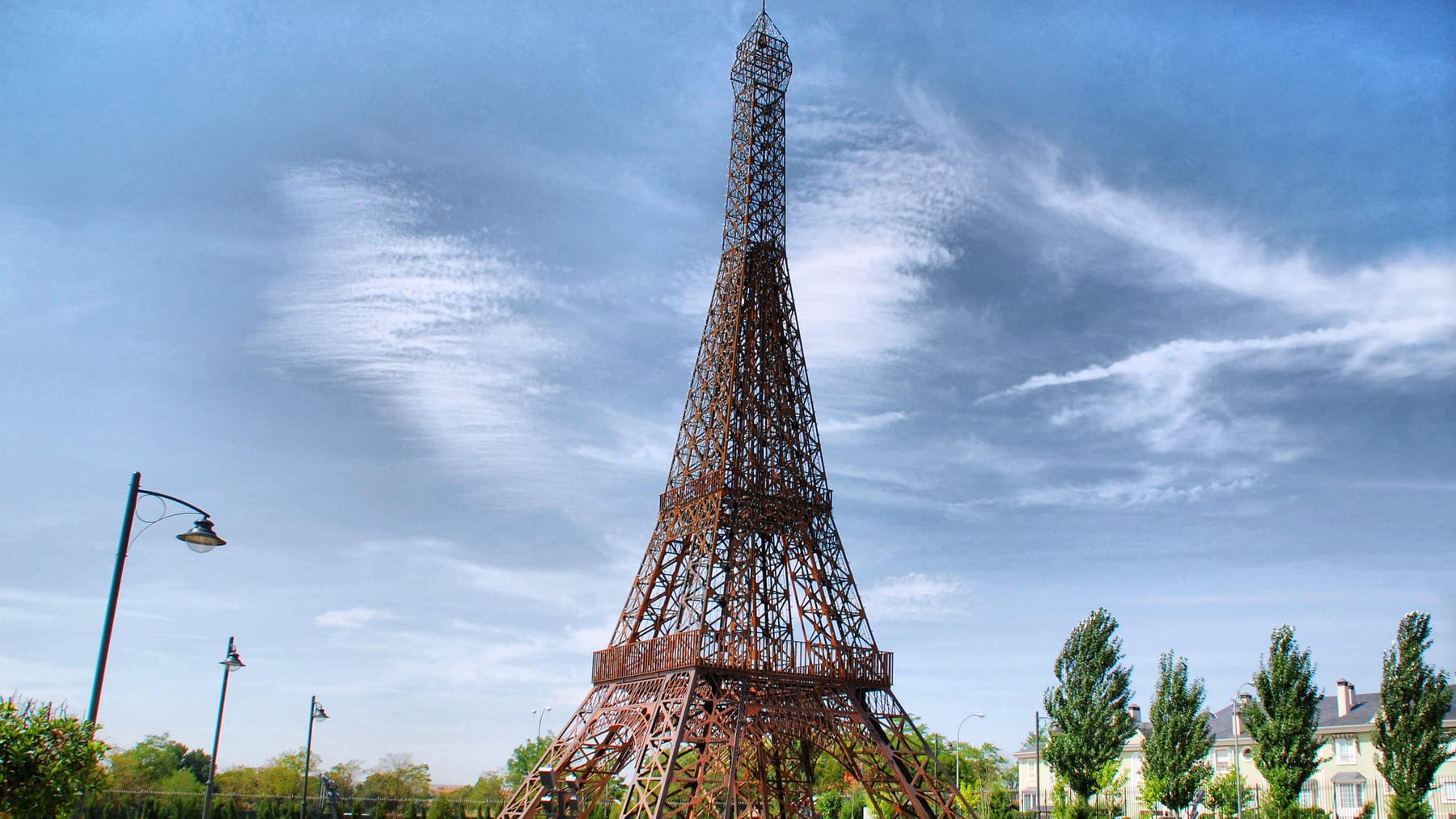 Torre Eiffel del Parque Europa.
